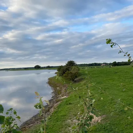 10 Person In Bjert Binderup Strand